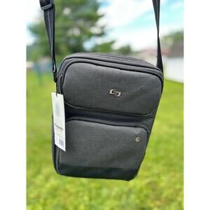 Solo New York Grey Ludlow Tablet Sling Crossbody Bag iPad Organizer UBN210-10